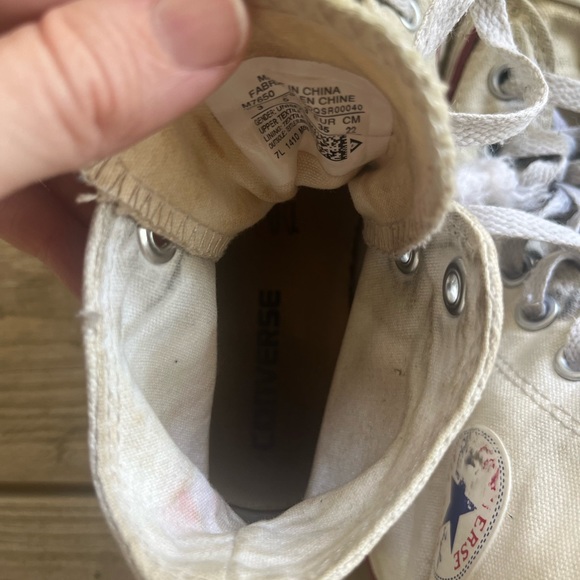 White kids converse size, mens size 3, women’s size 5 - Picture 6 of 7